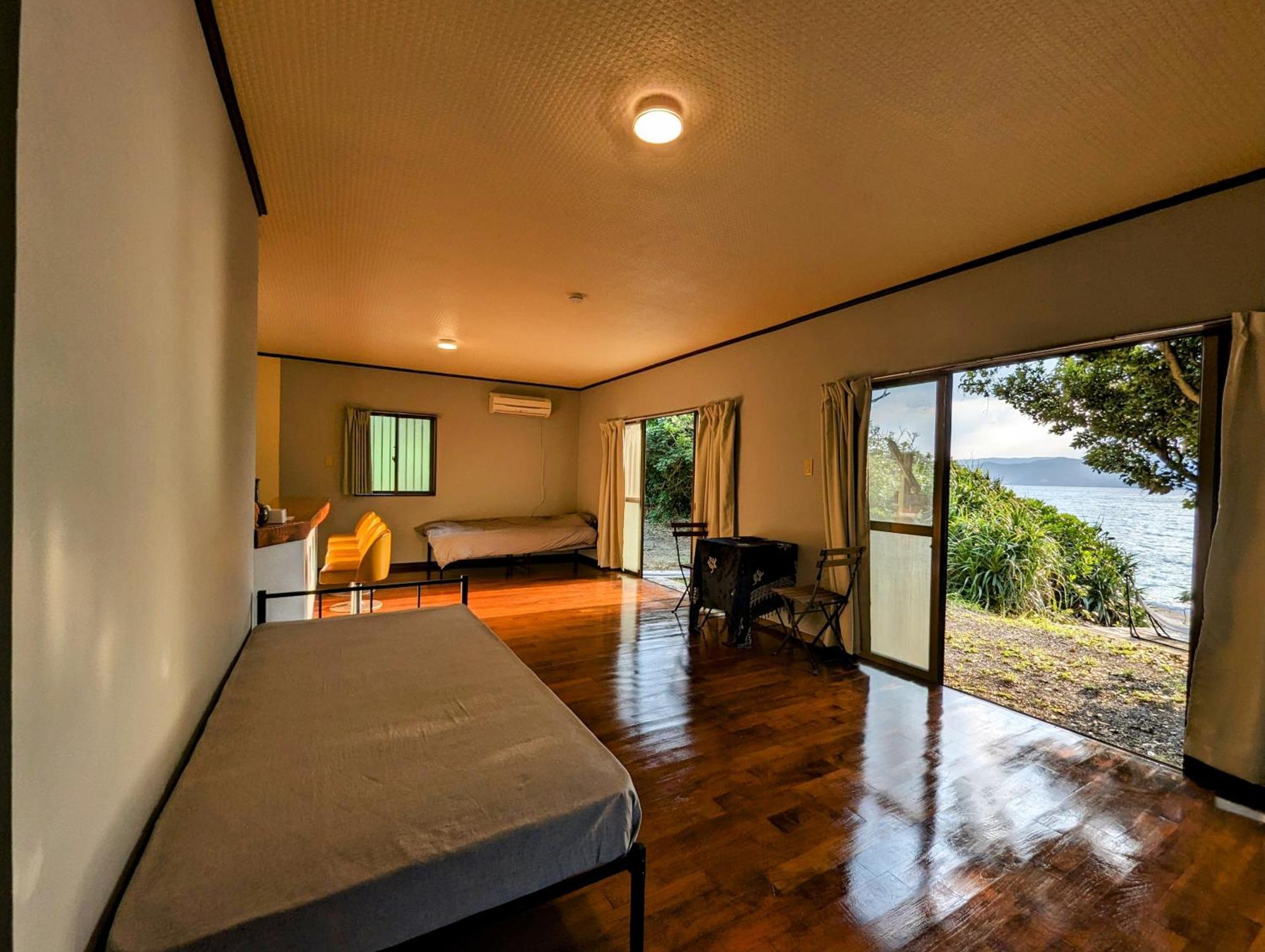 くじらの家 Villa Амами Екстериор снимка