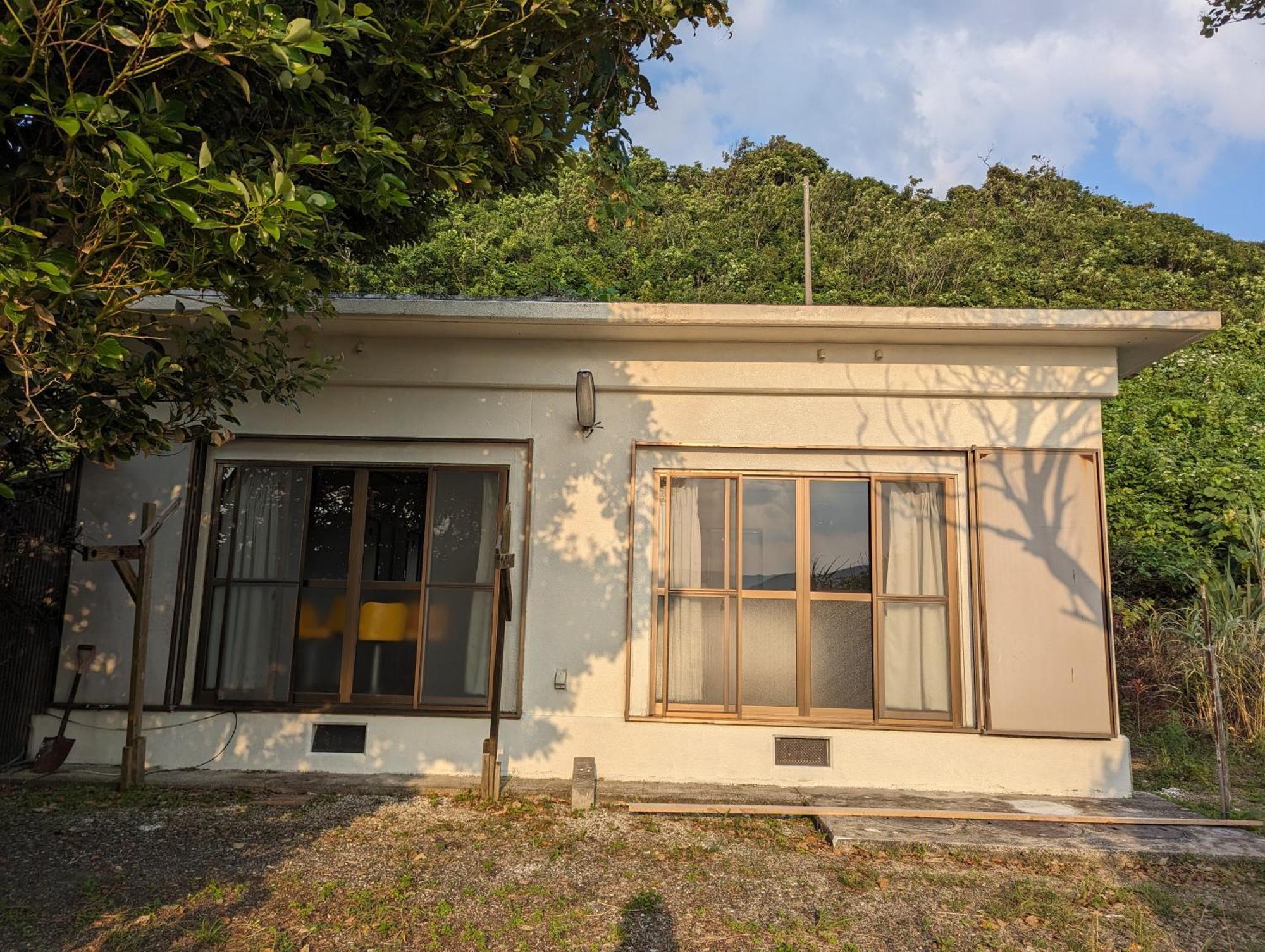 くじらの家 Villa Амами Екстериор снимка
